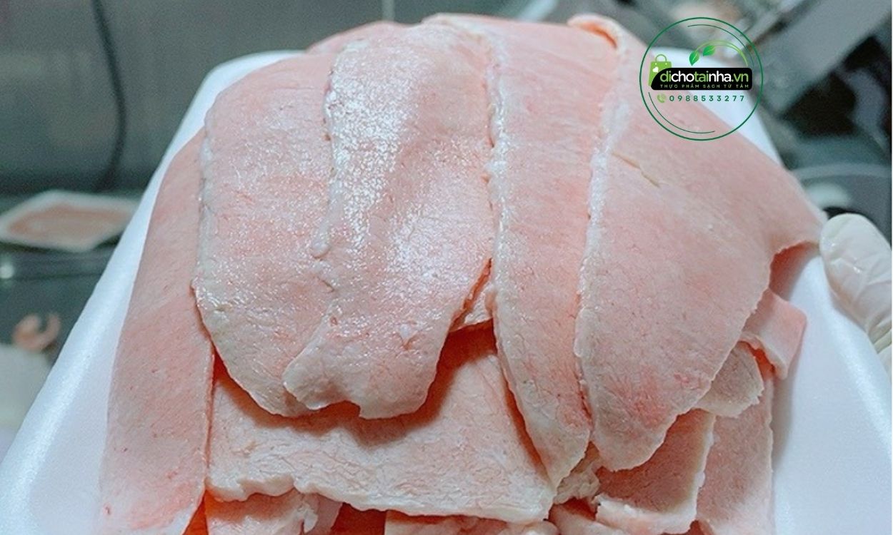 chế biến vú heo, vú heo không bị hôi, cách nấu vú heo ngon, mầm heo, cách làm vú heo giòn, mẹo khử mùi vú heo, vú heo nướng, vú heo xào, sơ chế vú heo