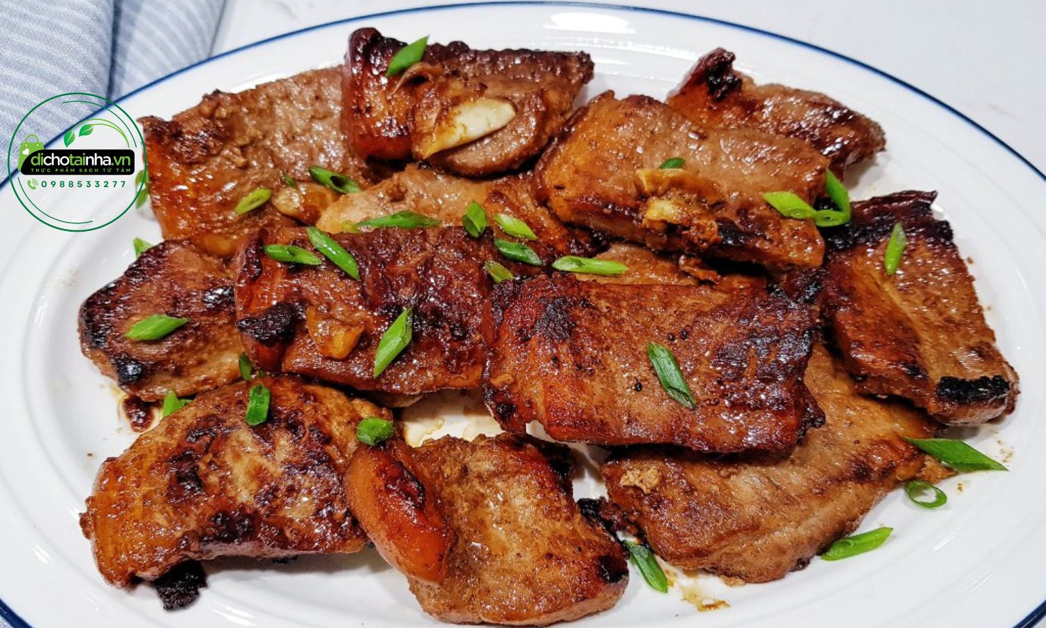Món ngon từ vú heo, Cách chế biến vú heo ngon, Vú heo làm món gì ngon, Vú heo nấu gì ngon, Công thức nấu ăn với vú heo, Vú heo nướng muối ớt, Vú heo chiên nước mắm, Vú heo xào sa tế, Lẩu vú heo nhúng mắm me, Vú heo hấp gừng, Cách làm vú heo giòn ngon